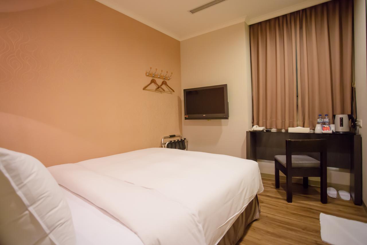 Garden Hotel Tajcshung Kültér fotó