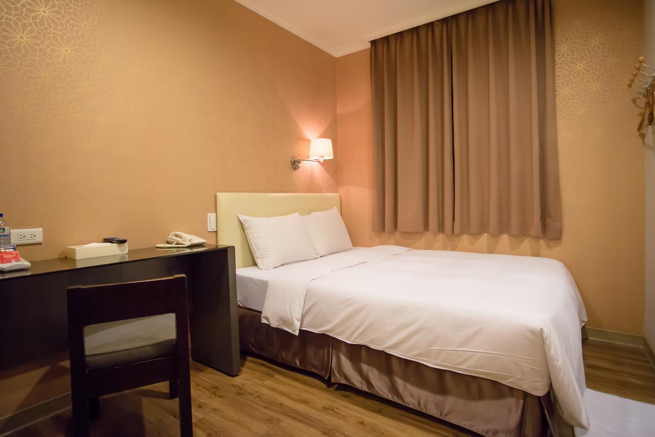 Garden Hotel Tajcshung Kültér fotó