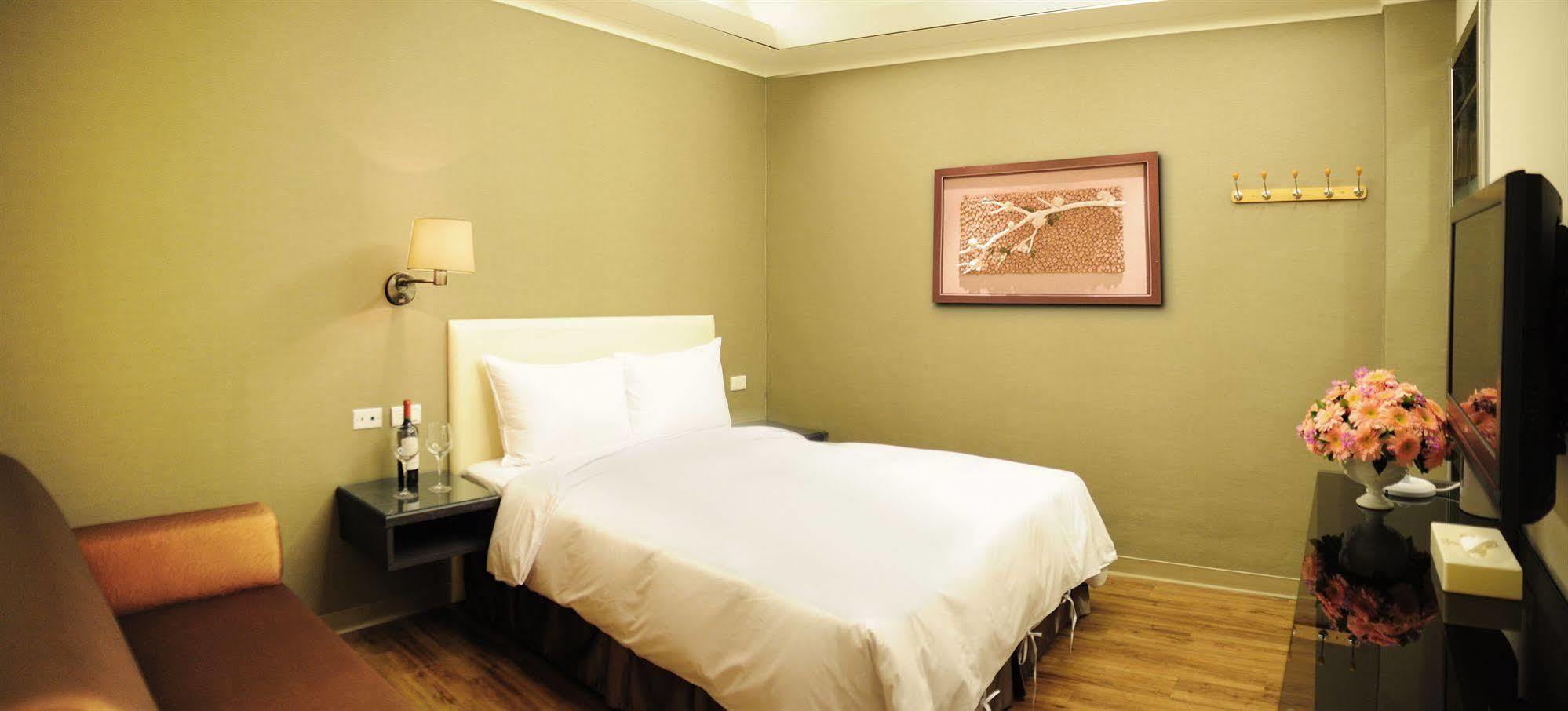 Garden Hotel Tajcshung Kültér fotó